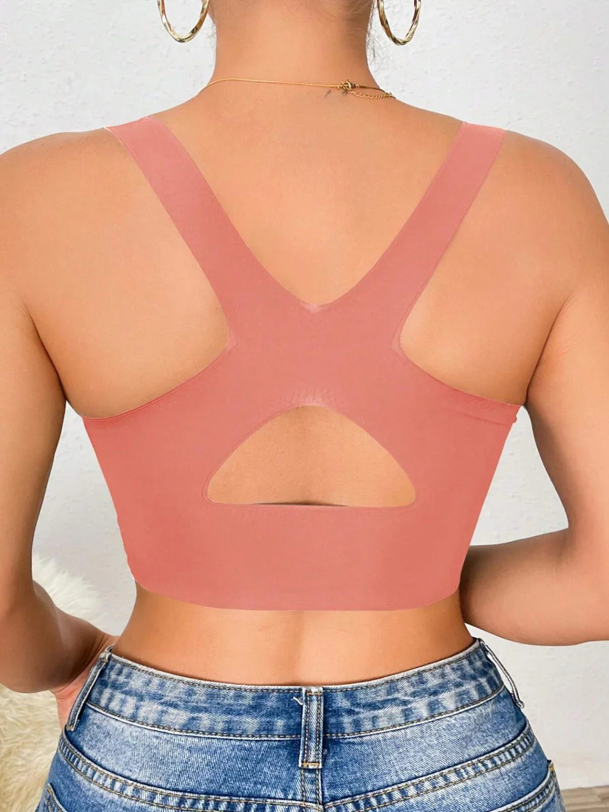 Modèle nectarine
- gorge Ajustables avec Bretelles
