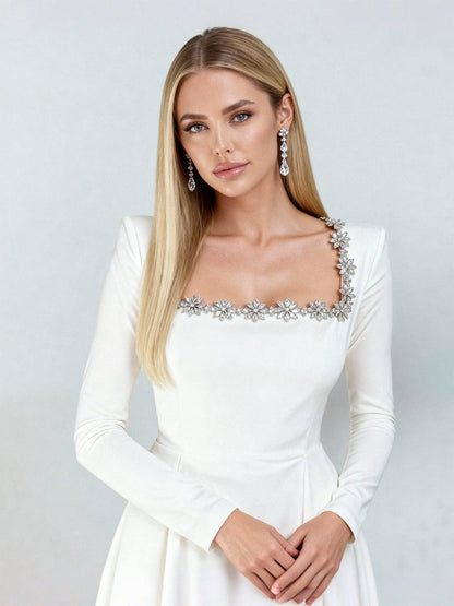 NORA | Robe Cristal l’éclat des fêtes dans un esprit parisien