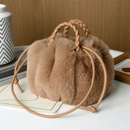 Viky | Sac à bandoulière en peluche citrouille
