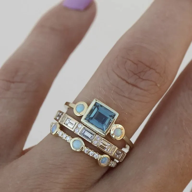 Blue Wave – Vintage Crystal Ring Set